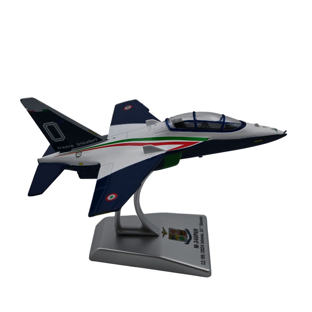 Modellino M-346 Pan Pony 0 Kit Italeri Scala 1:100