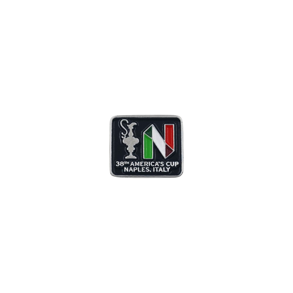 DISTINTIVO AMERICA'S CUP 38 RETTANGOLARE TRICOLORE IN METALLO SMALTATO