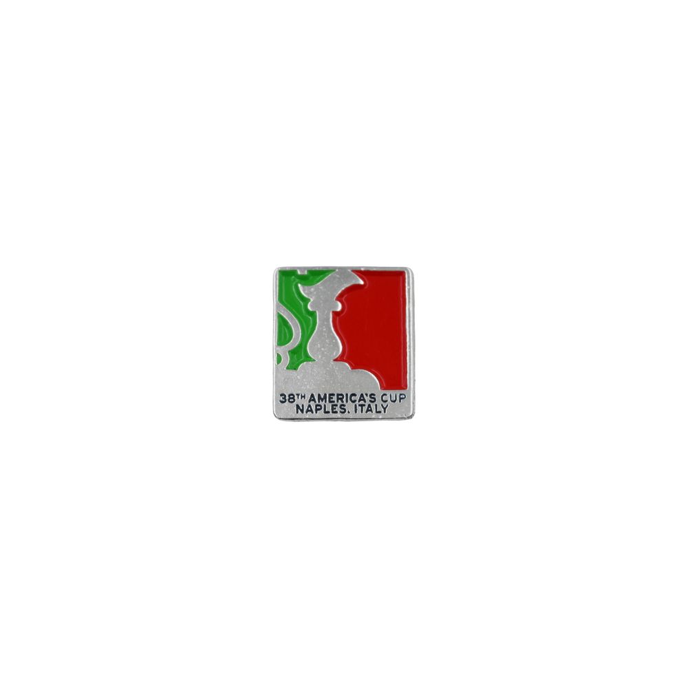 DISTINTIVO AMERICA'S CUP 38 RETTANGOLARE SFONDO TRICOLORE COPPA ARGENTO