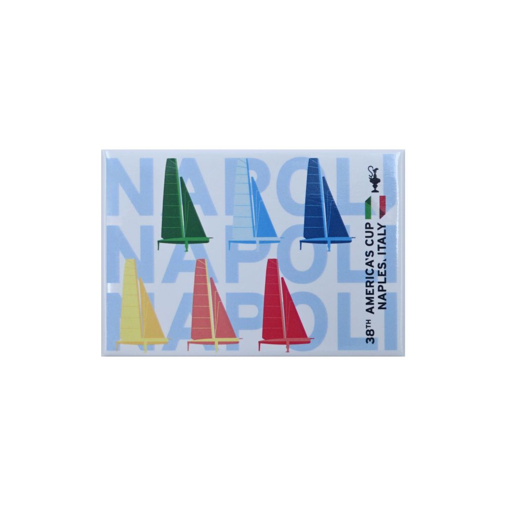 MAGNETE AMERICA'S CUP 38 RETTANGOLARE LOGO CON BARCHE A VELA COLORATE IN