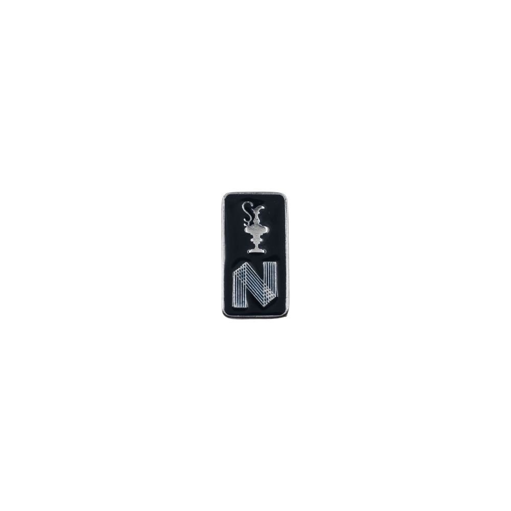 DISTINTIVO AMERICA'S CUP 38 RETTANGOLARE LOGHI ARGENTO SFONDO BLU NAVY I