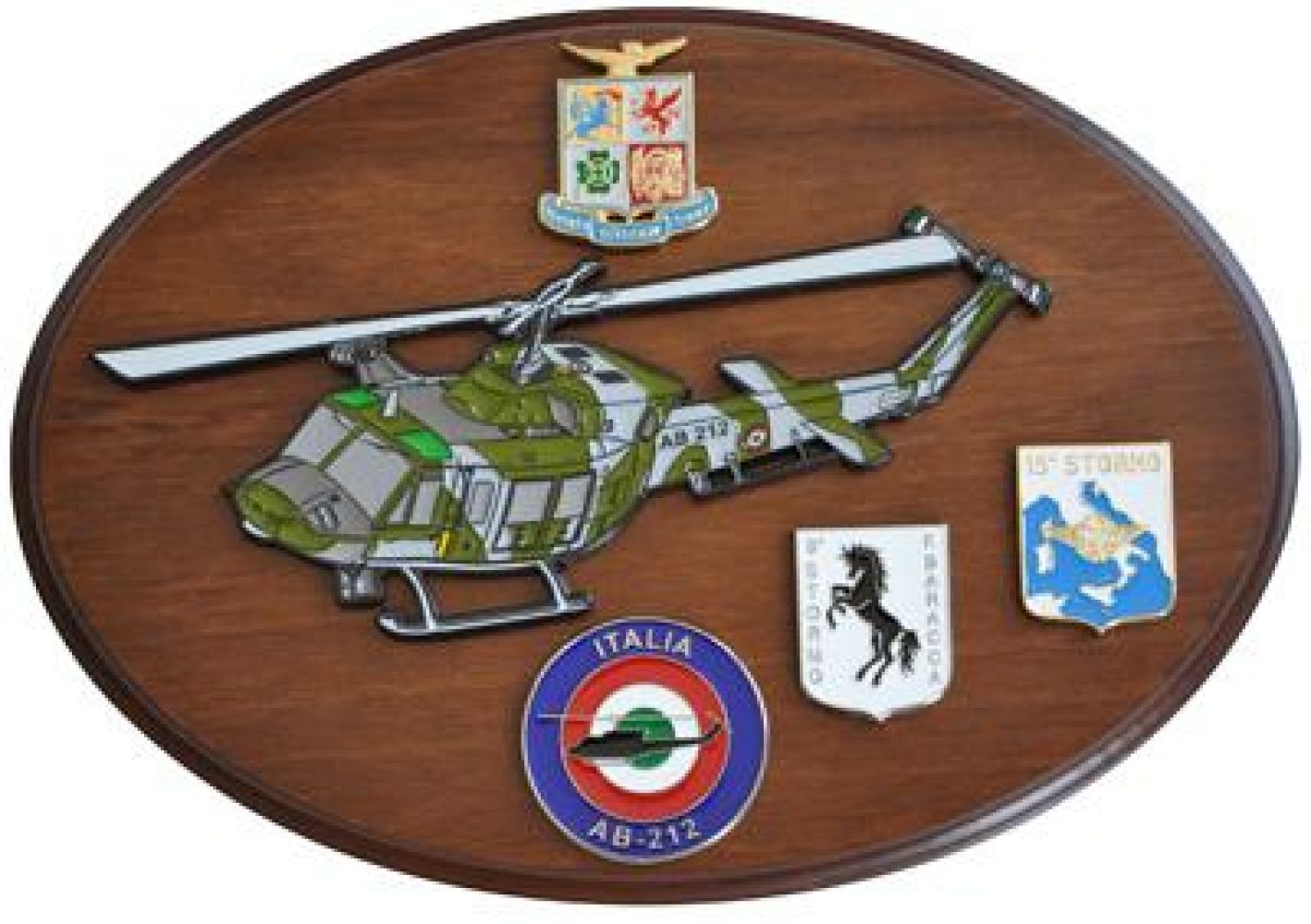 CREST IN METALLO SMALTATO A.M. AEREI AB.212