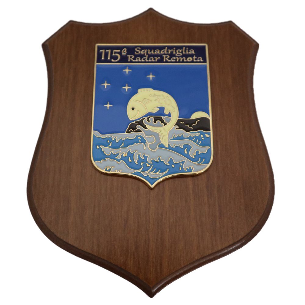 CREST IN METALLO SMALTATO BASE LEGNO 22,5X17,5CM 115 SQUADRIGLIA R.R.