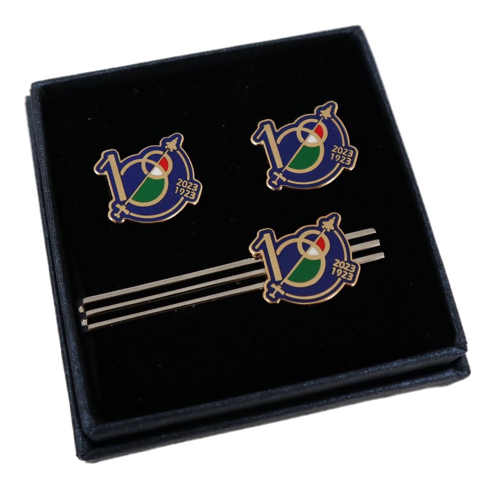 SET GEMELLI E FERMACRAVATTA NICHEL, LOGO FONDO BLU IN METALLO DORATO E S