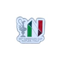 MAGNETE AMERICA'S CUP 38 SAGOMATO SFONDO BIANCO COPPA ARGENTO N TRICOLOR