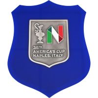 CREST AMERICA'S CUP 38 BASE IN PLEXIGLASS BLU NAVY PIASTRA ANTICHIZZATA