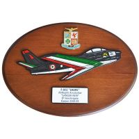 CREST IN METALLO SMALTATO F-86E SABRE LANCERI NERI AERONAUTICA MILITARE