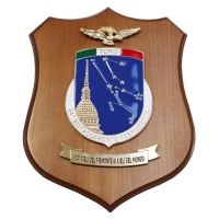 CREST IN METALLO SMALTATO BASE LEGNO 22,5X17,5CM 34 DISTACCAMENTO PERMANETE ESERCITO ITALIANO