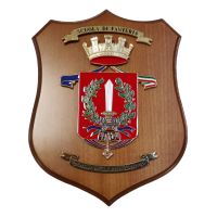 CREST IN METALLO SMALTATO BASE LEGNO 22,5X17,5CM SCUOLA DI FANTERIA ESERCITO ITALIANO