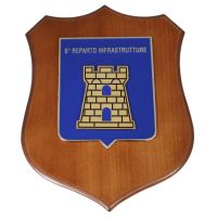 CREST IN METALLO SMALTATO BASE LEGNO 22,5X17,5CM 6 REPARTO INFRASTRUTTURE ESERCITO ITALIANO